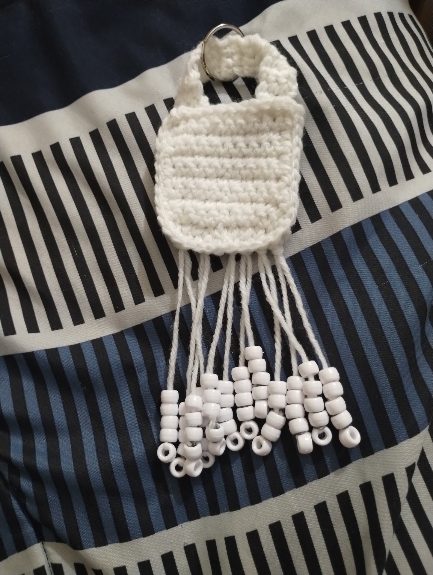 White Purse Beaded Keychain